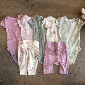 💟 BOGO! Carter’s NB baby girl bodysuits and pants bundle purple, green, floral